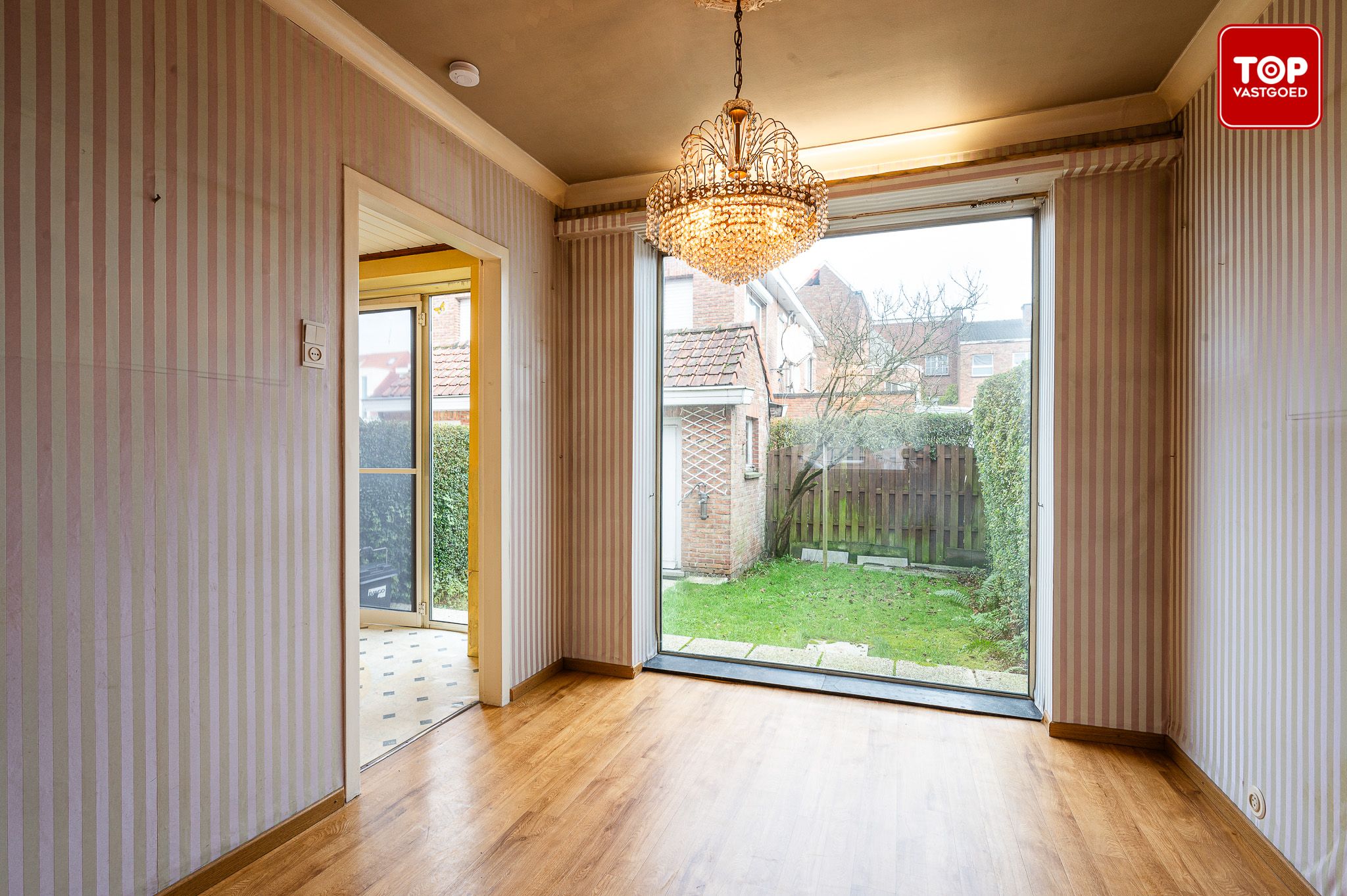 te renoveren woning met 3 slaapkamers en leuke tuin foto 6