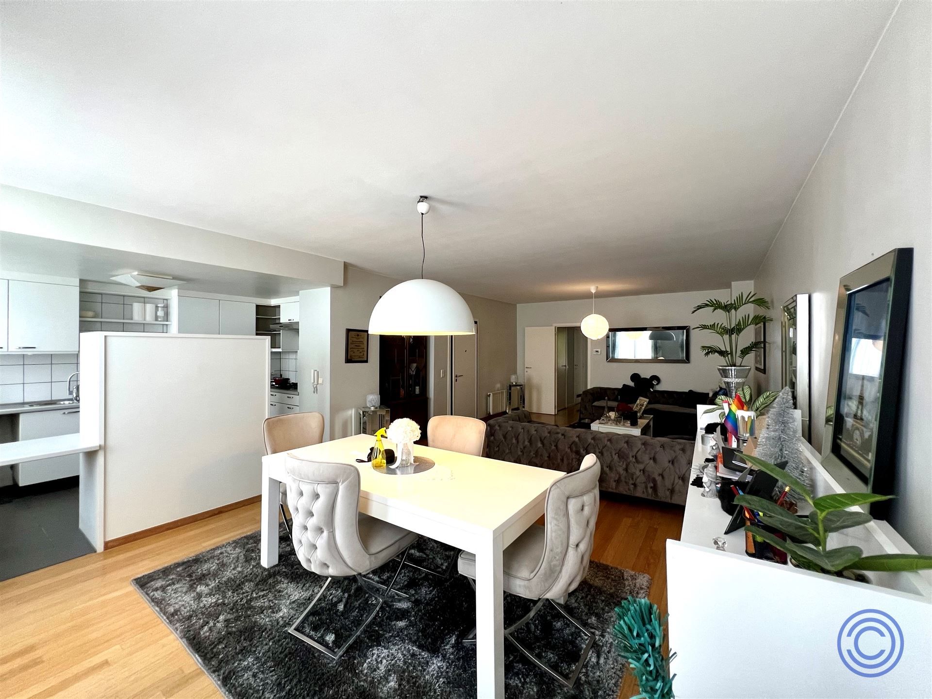 Prachtig, energiezuinig 2 slpk appartement met terras! foto 2