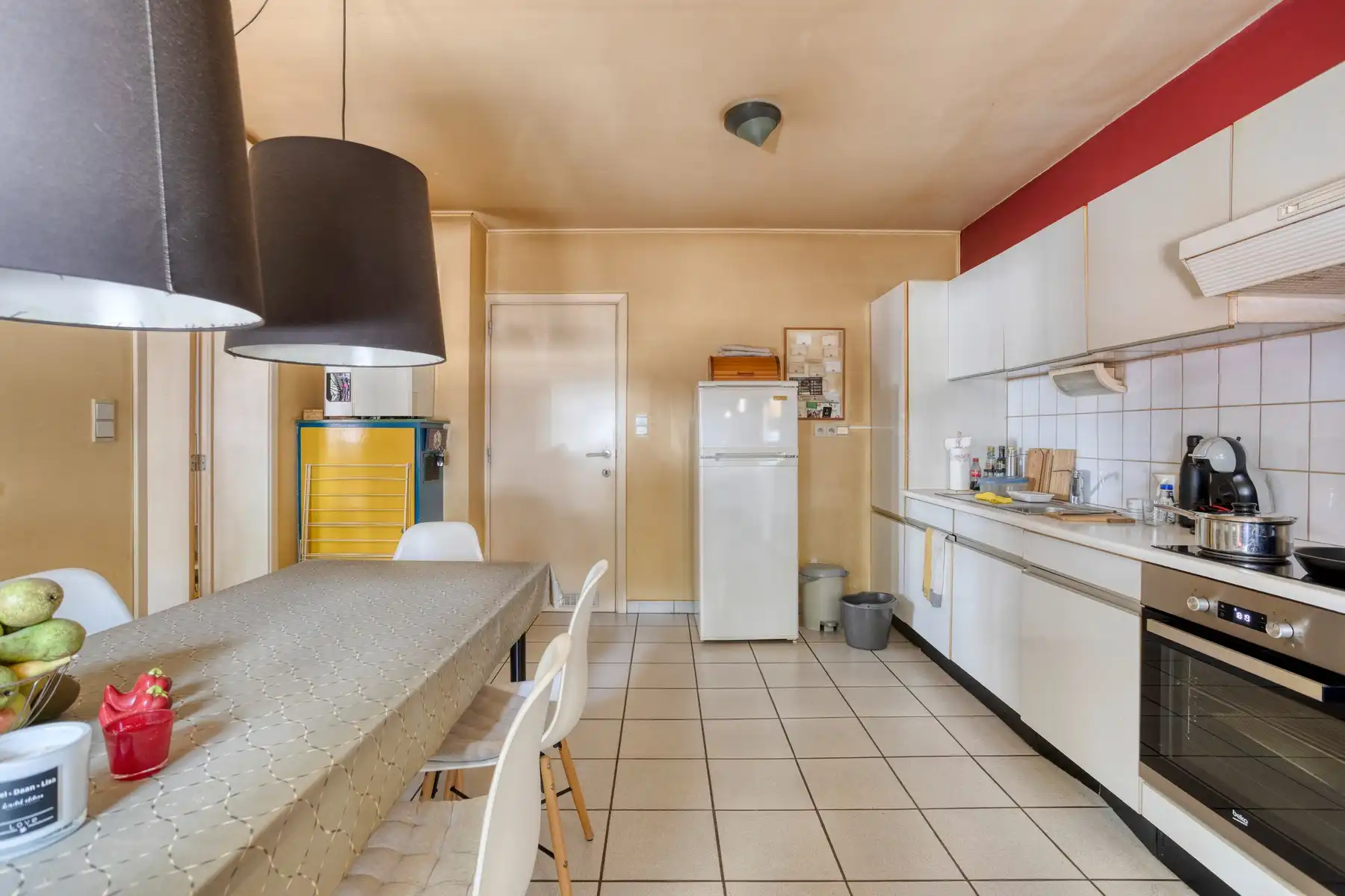 Building van drie appartementen op wandelafstand van het commercieel centrum foto 2