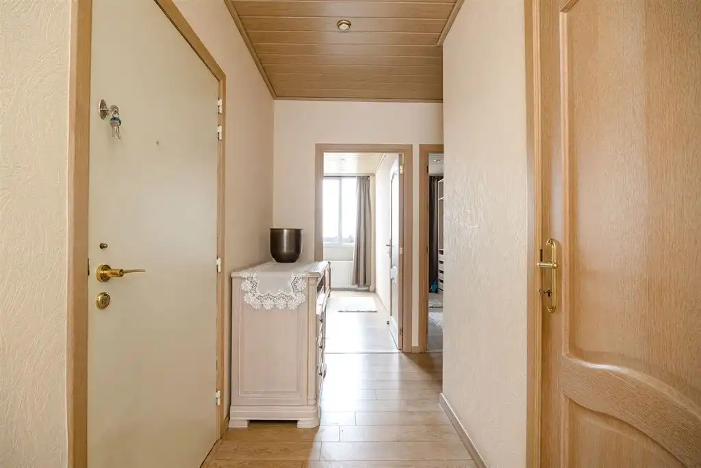 Instapklaar appartement met terras foto 7