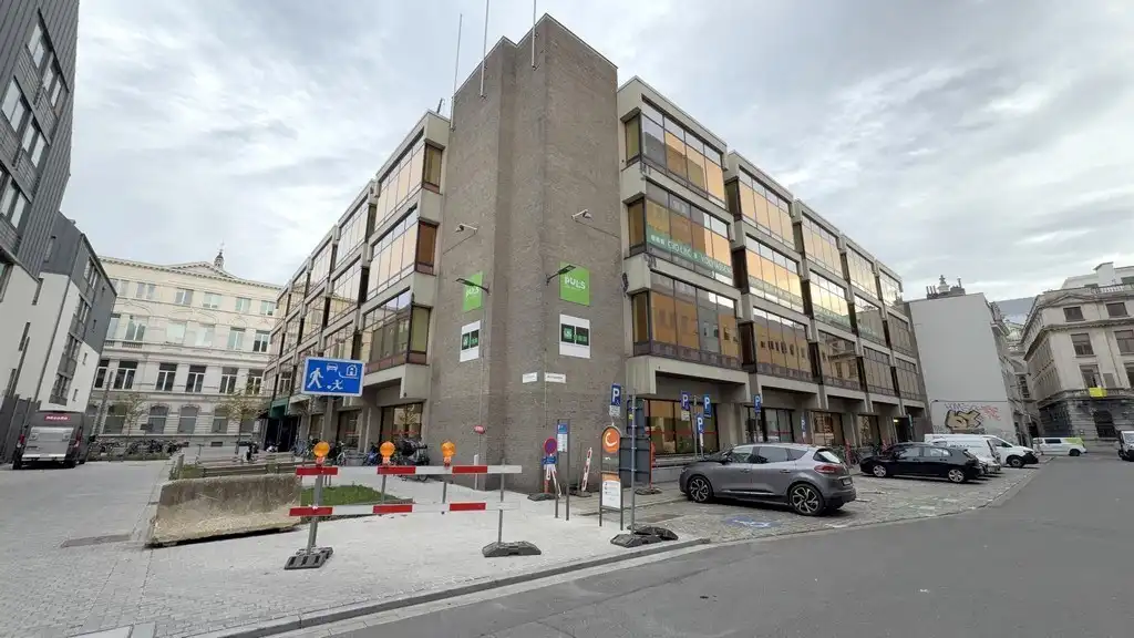Instapklare kantoren te huur in centrum Antwerpen foto 14