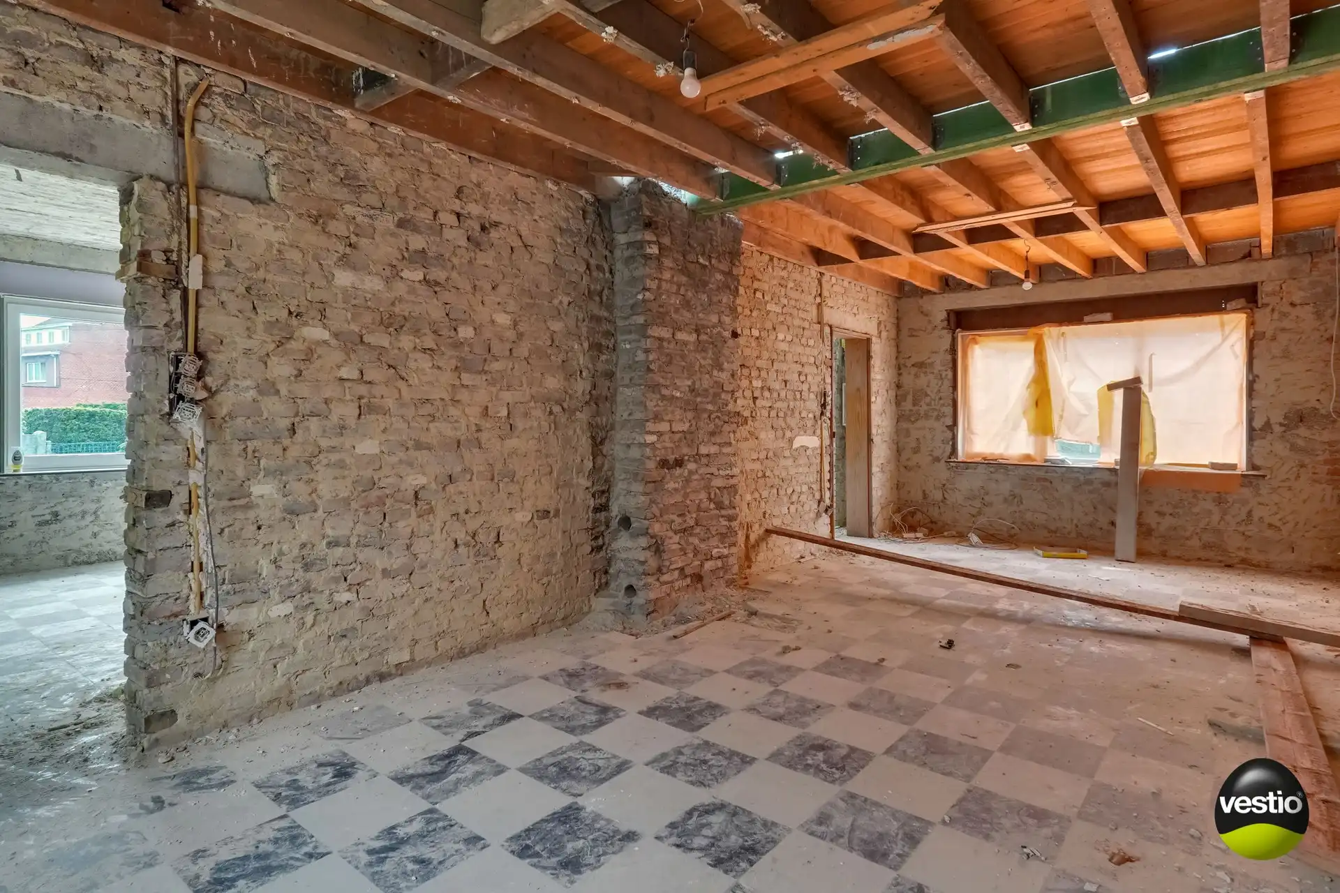 DEELS GERENOVEERDE WONING MET TOPLIGGING OP DE BRET foto 21