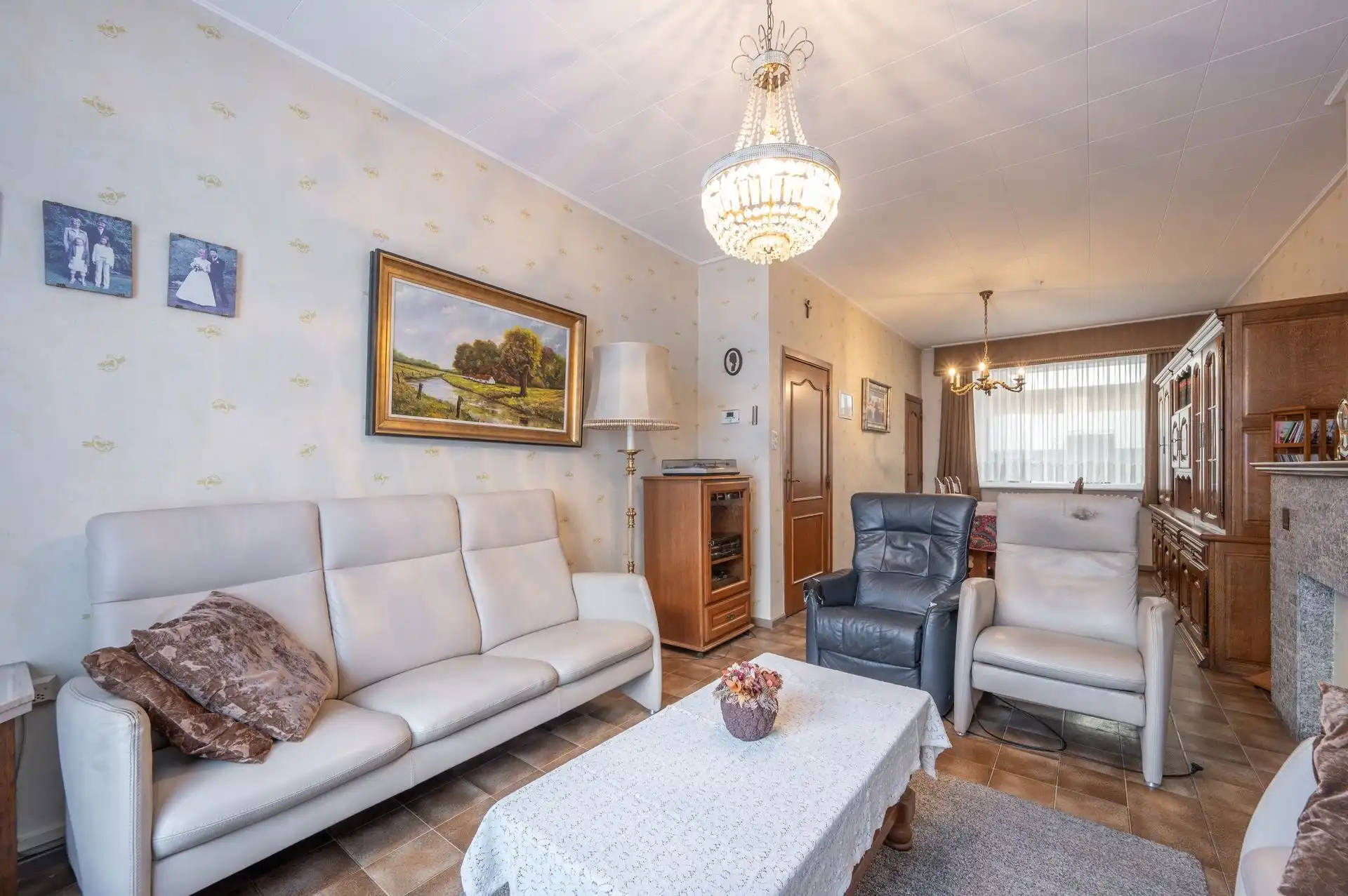 Grote gezinswoning met tuin en 7 slaapkamers nabij centrum en zee foto 3