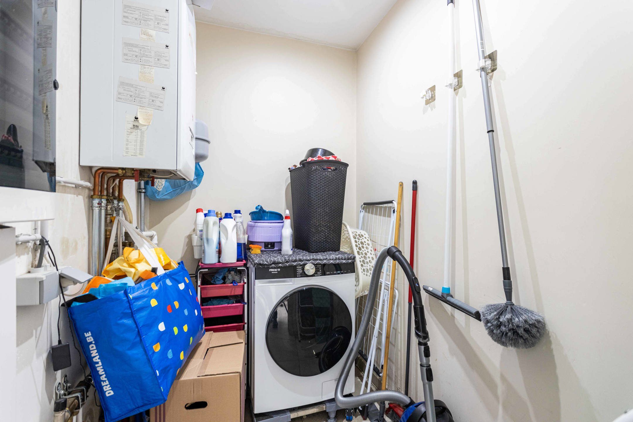 Gerenoveerde rijwoning met 3 slaapkamers en tuin. foto 10