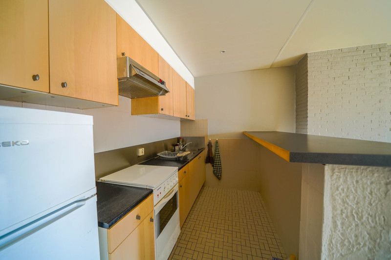 Zeer goed gelegen appartement met 1 slaapkamer foto 8