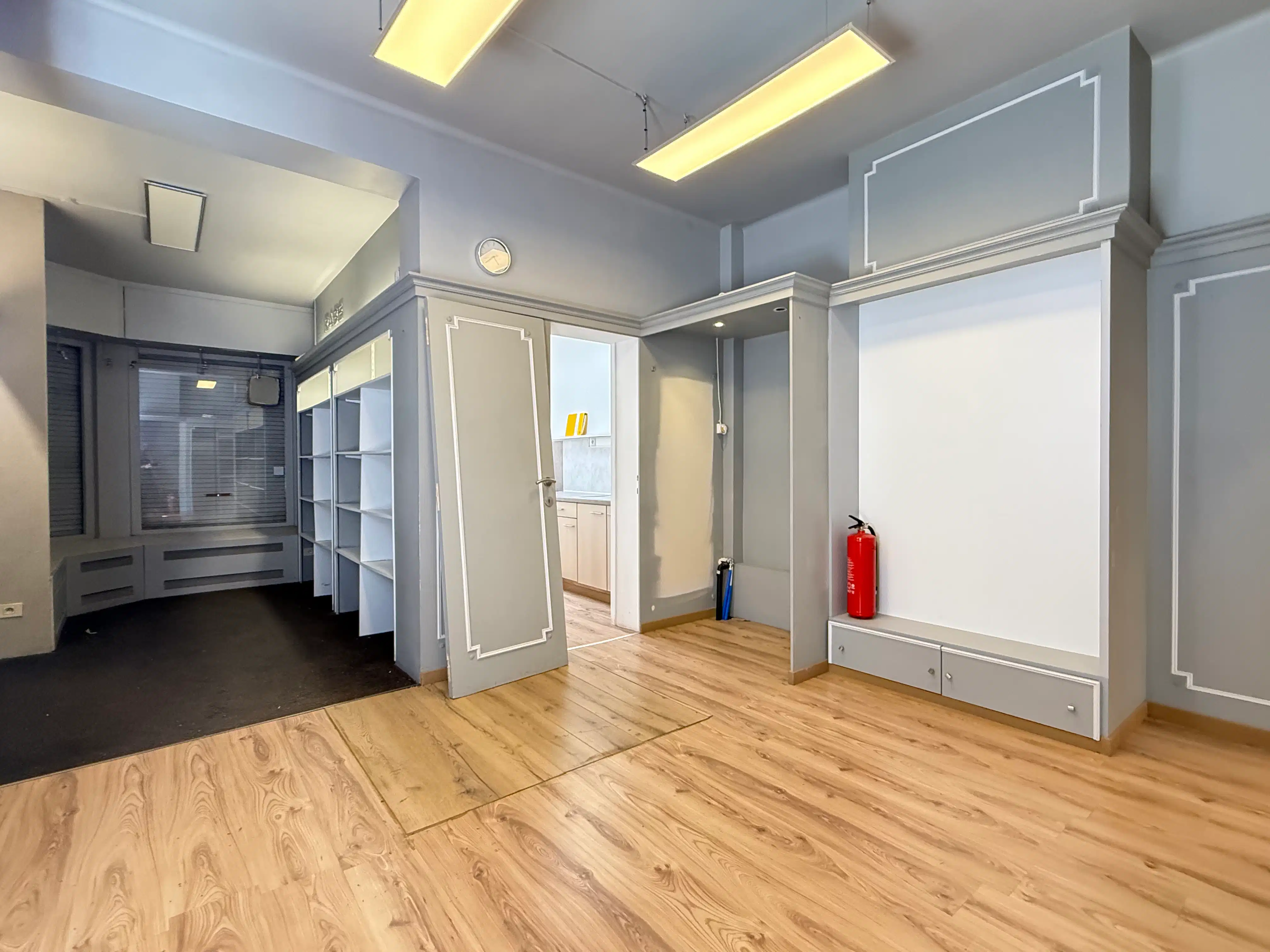 Handelsgelijkvloers 60m² foto 6