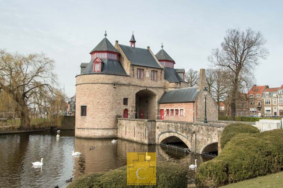 vergunde meergezinswoning nabij de Ezelpoort foto 22
