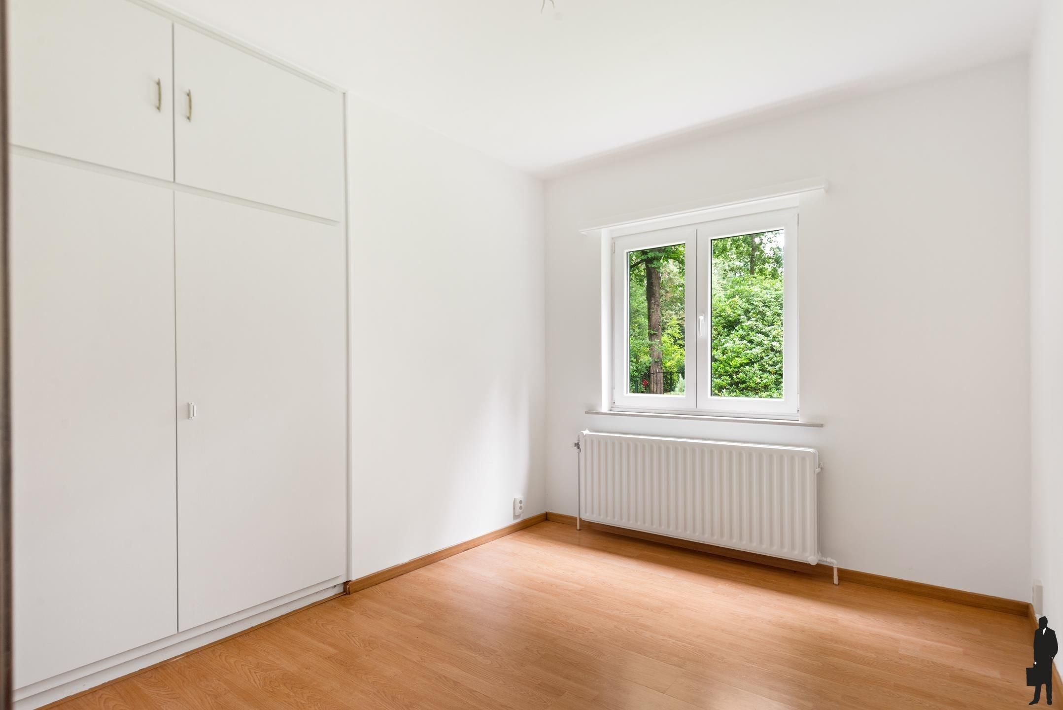 Op een top locatie gelegen gelijkvloerse villa op een prachtig perceel foto 8