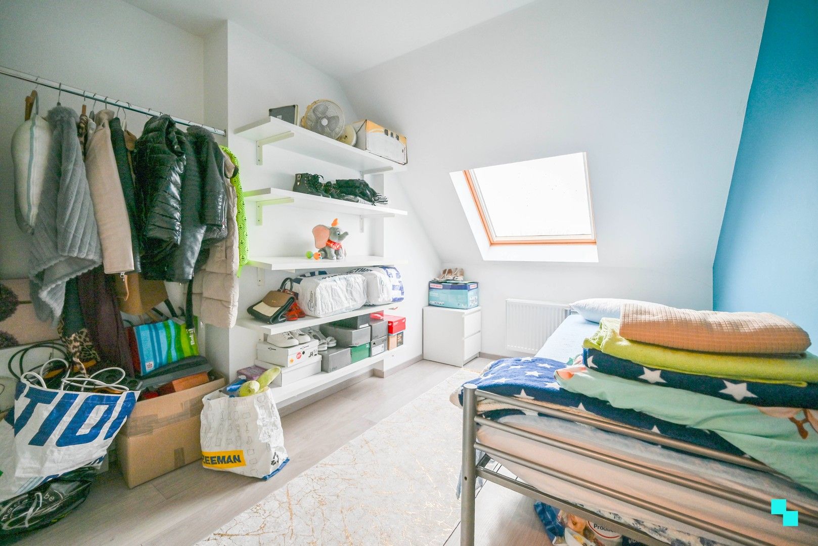 Duplexappartement nabij centrum Oostrozebeke foto 11