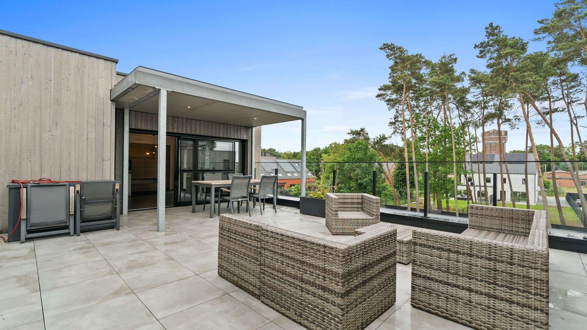 Penthouse met 2 slpkrs en riant terras van  58,74m² in Genk foto {{pictureIndex}}