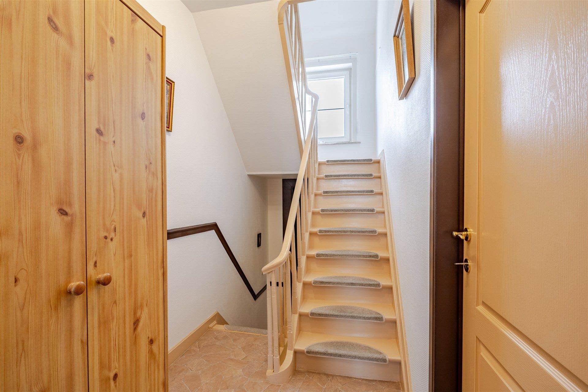 Strategisch gelegen woning met 4 slaapkamers foto 18