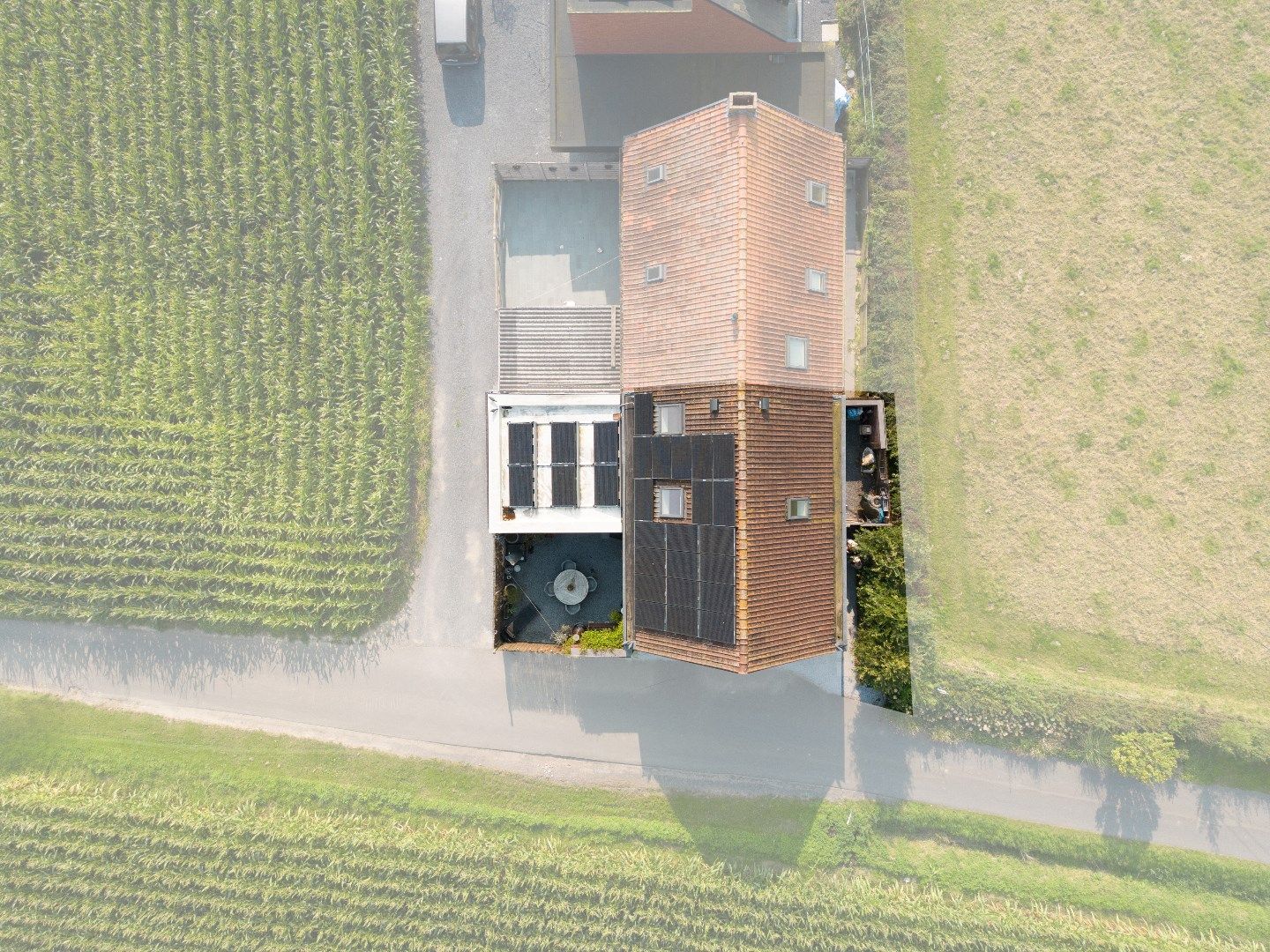 HOOGSTAANDE GERENOVEERDE WONING (2019) MET EPC 18, 2-3 SLPKS EN TOPLOCATIE foto 3