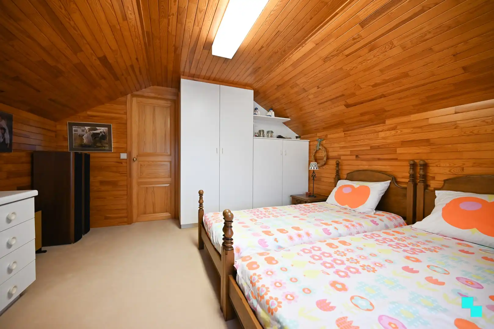 Verrassend ruime woning op hoekperceel te Izegem, Bosmolens foto 32