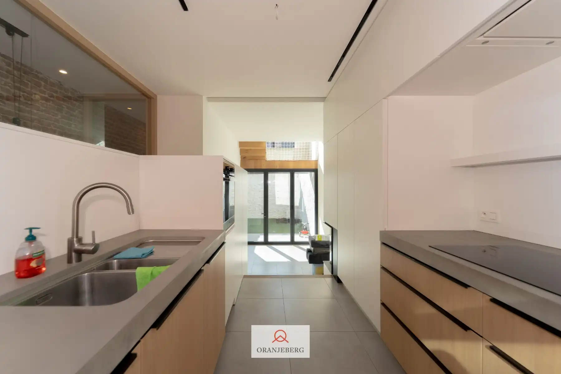 Prachtig afgewerkte woning met stadstuin vlakbij centrum Gent foto 3