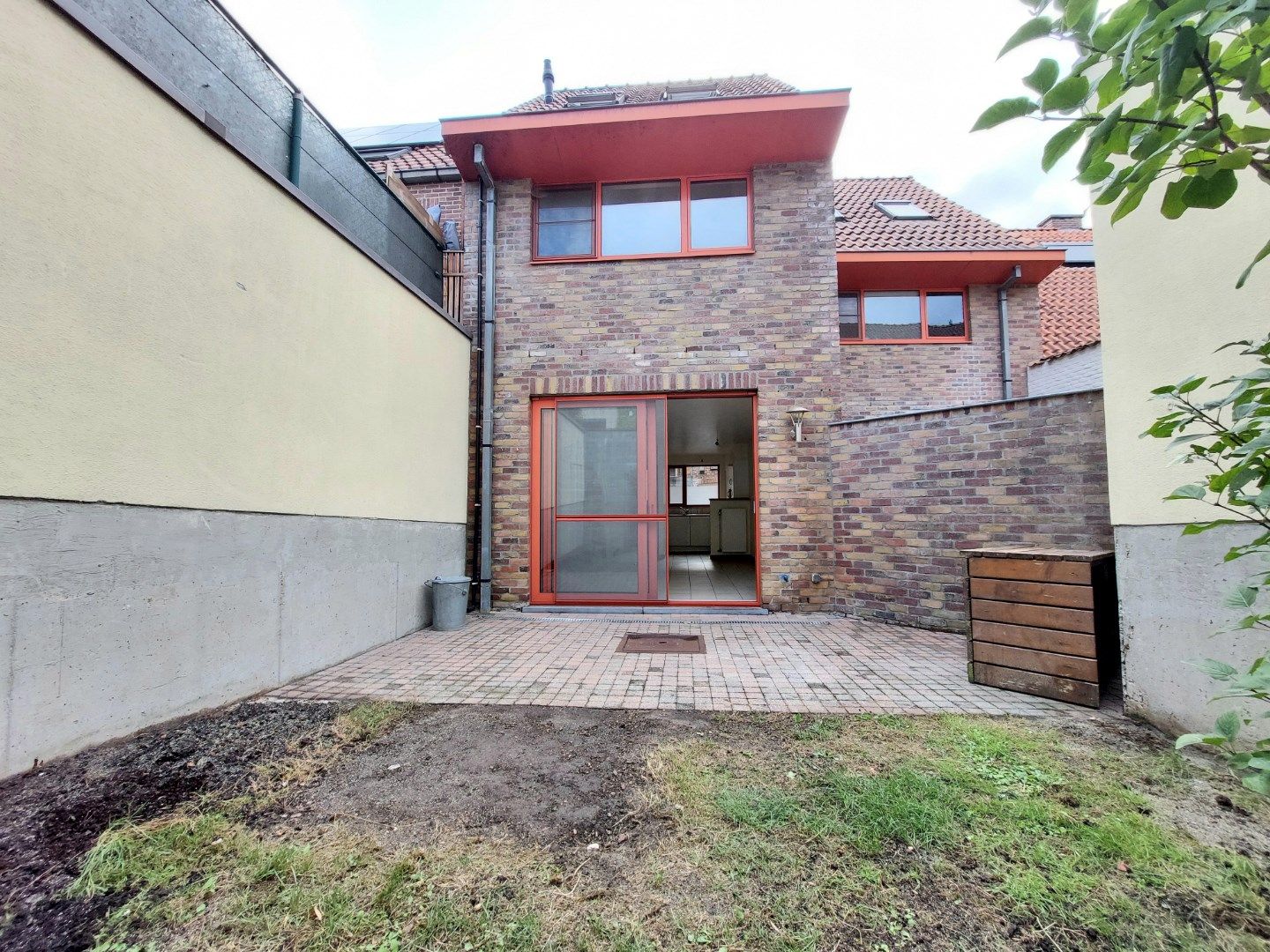 Goede gelegen stadswoning foto 3