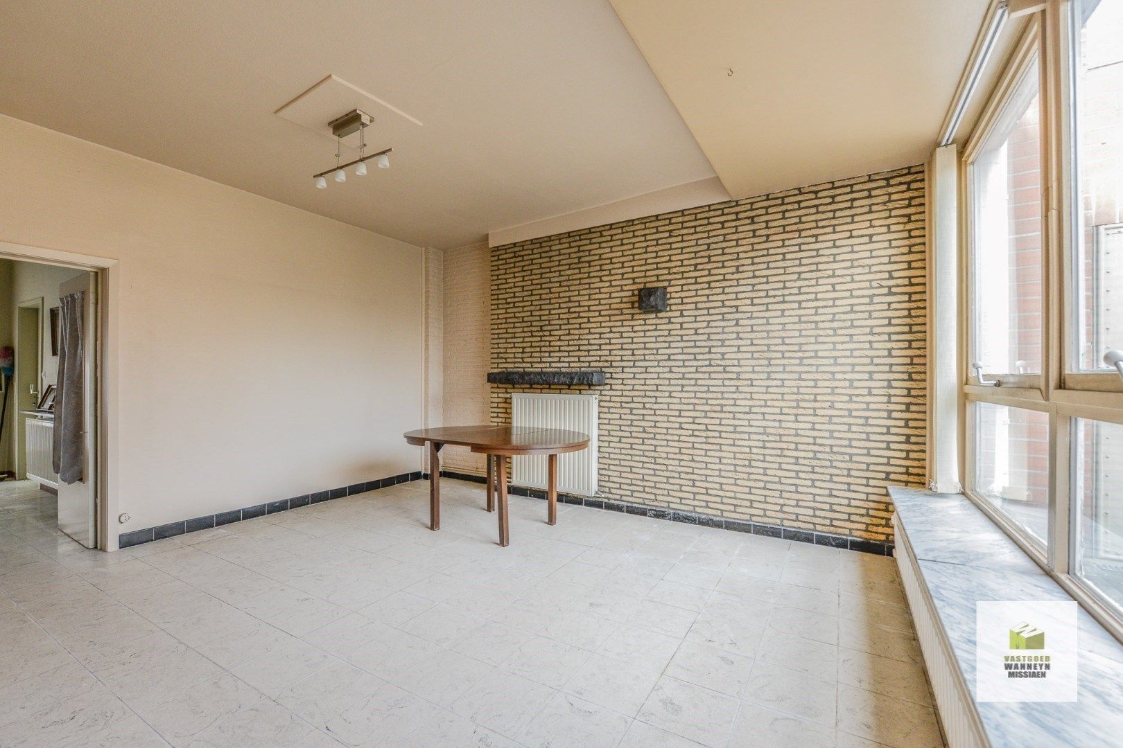 Te renoveren woning op rustige ligging met garage, tuin en 3 slaapkamers foto 4