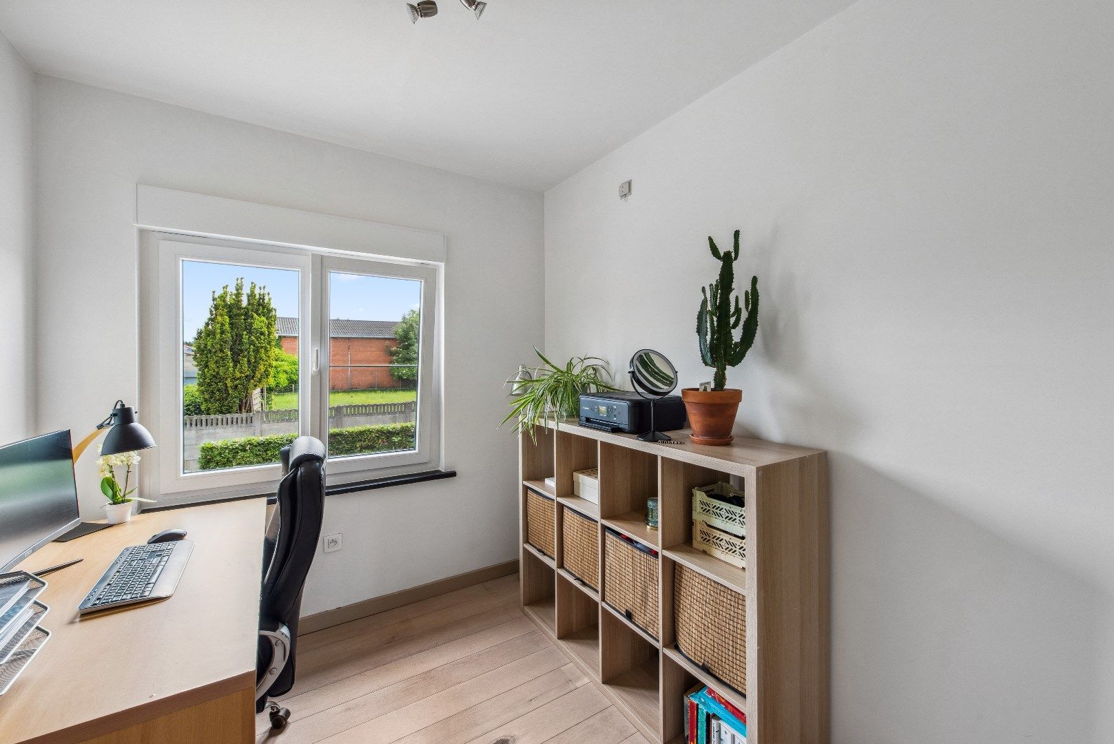 Bungalow met nieuw dak, 3 slaapkamers en garage foto 11