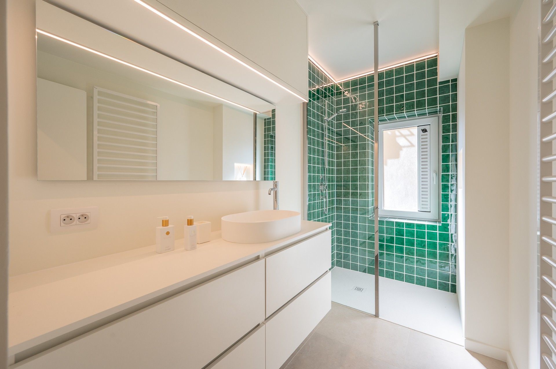 Stijlvol gerenoveerd appartement op topligging in Knokke foto 11