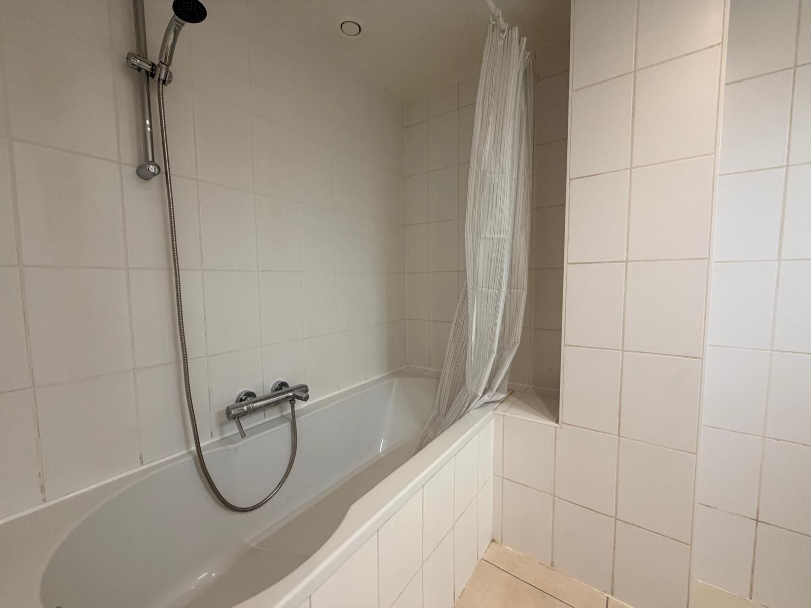 Appartement gelijkvloers met 1 slaapkamer en terras foto 6