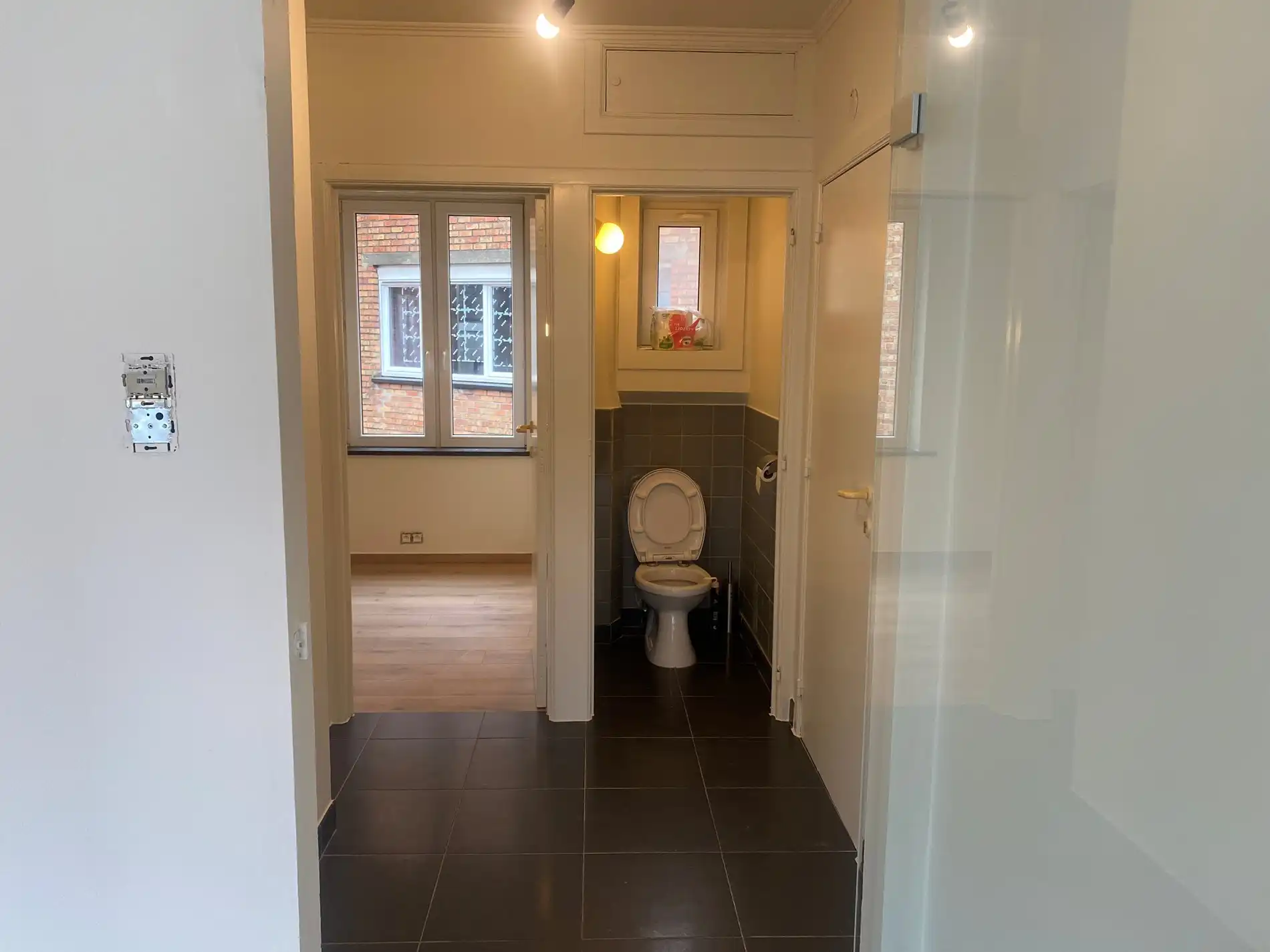 Recent gerenoveerd 2-slaapkamer appartement met terras te huur – Oostende📍 foto 14