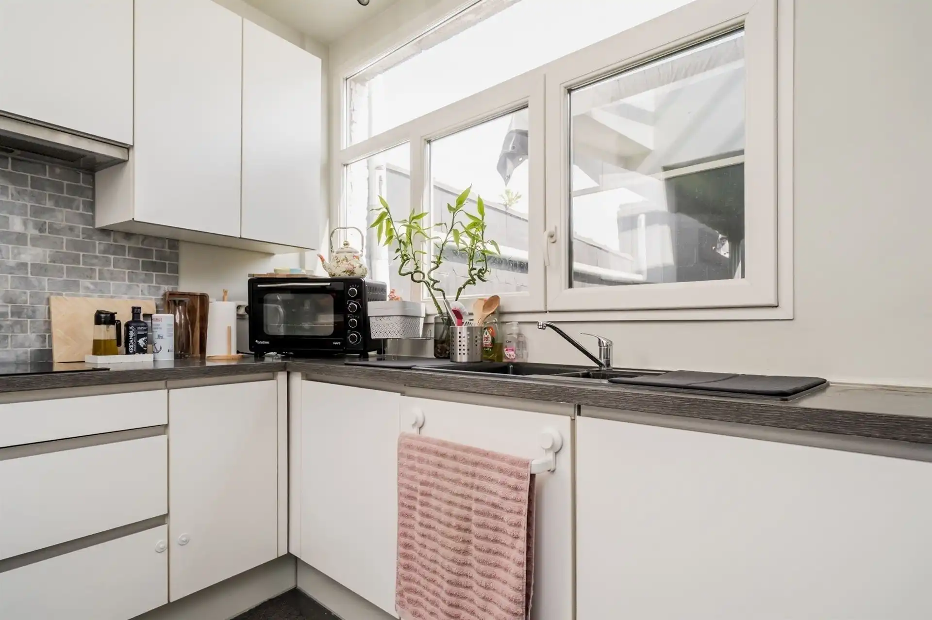 Woning met tuin + 2 garages (+ € 40.000) foto 6