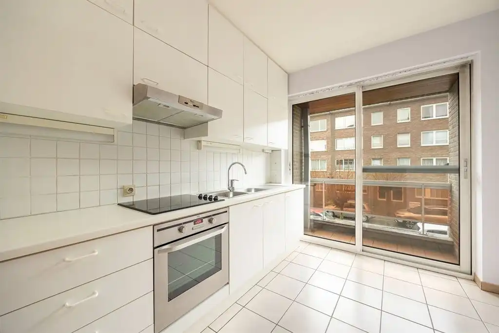 2 slpk-appartement met autostaanplaats in rustige woonwijk foto 4