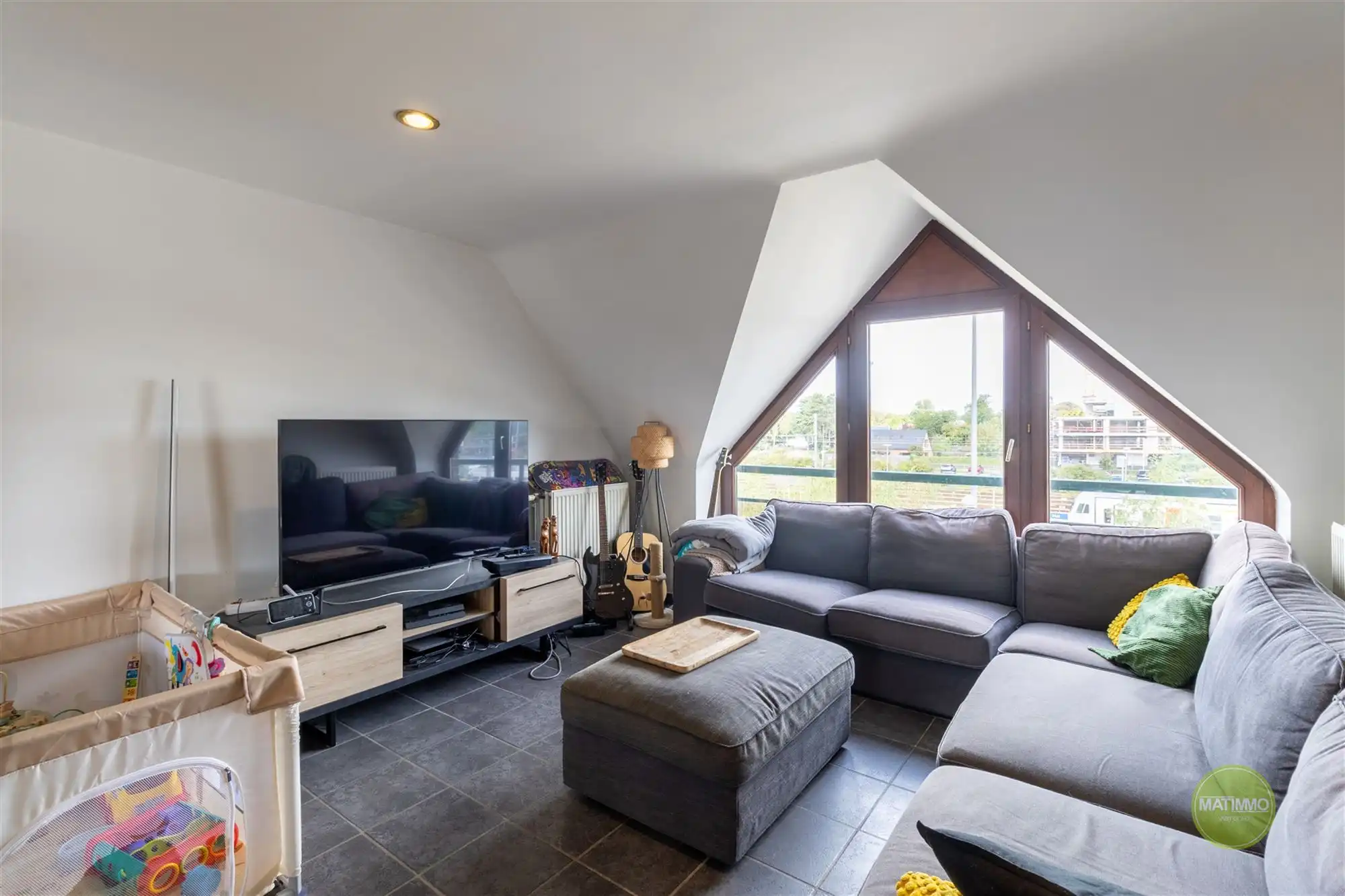 Duplex app met 1 slaapkamer, terras, lift én garage te Mol foto 4