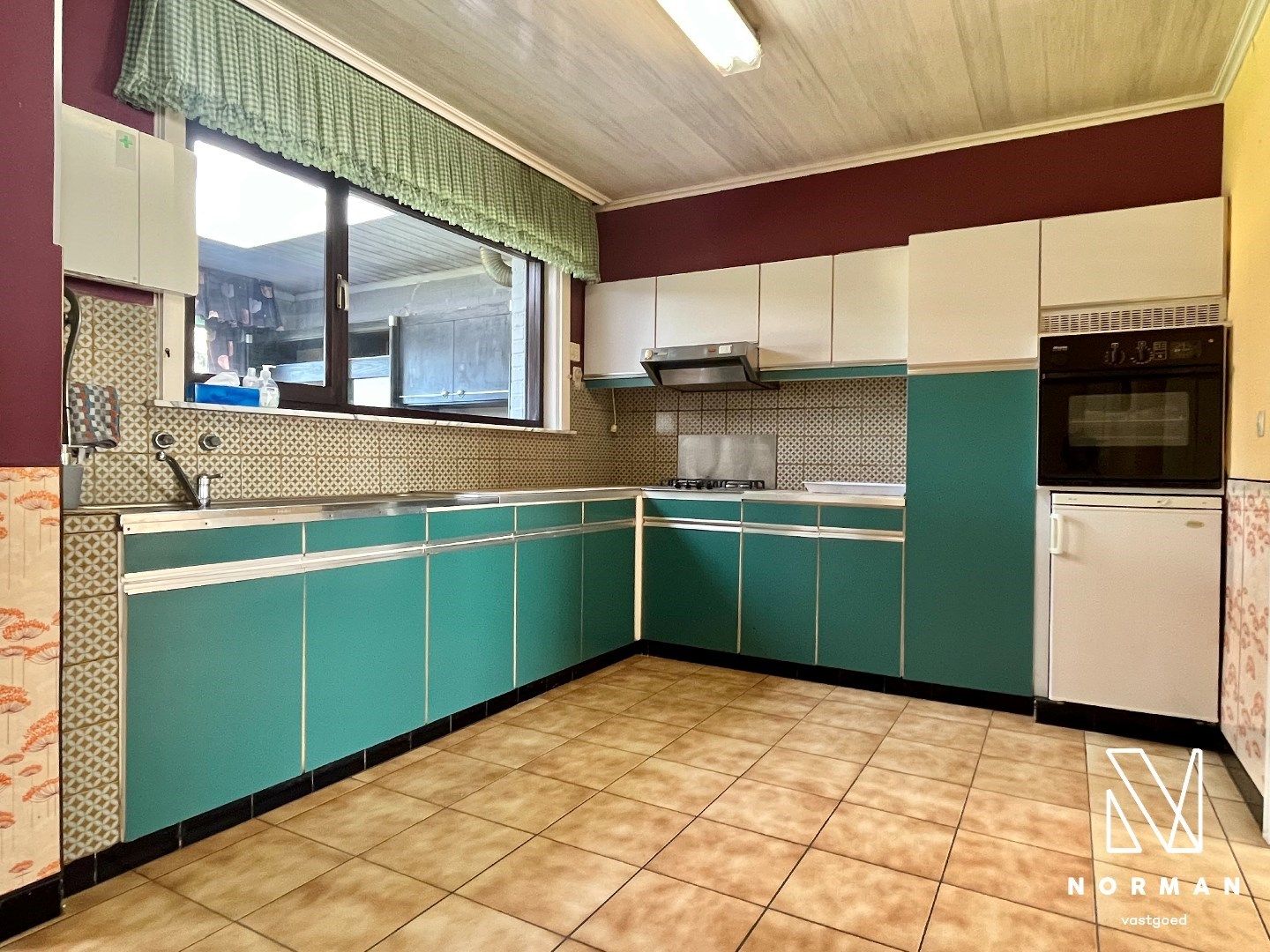 Half open woning te koop op ruim perceel in Ingelmunster!  foto 3