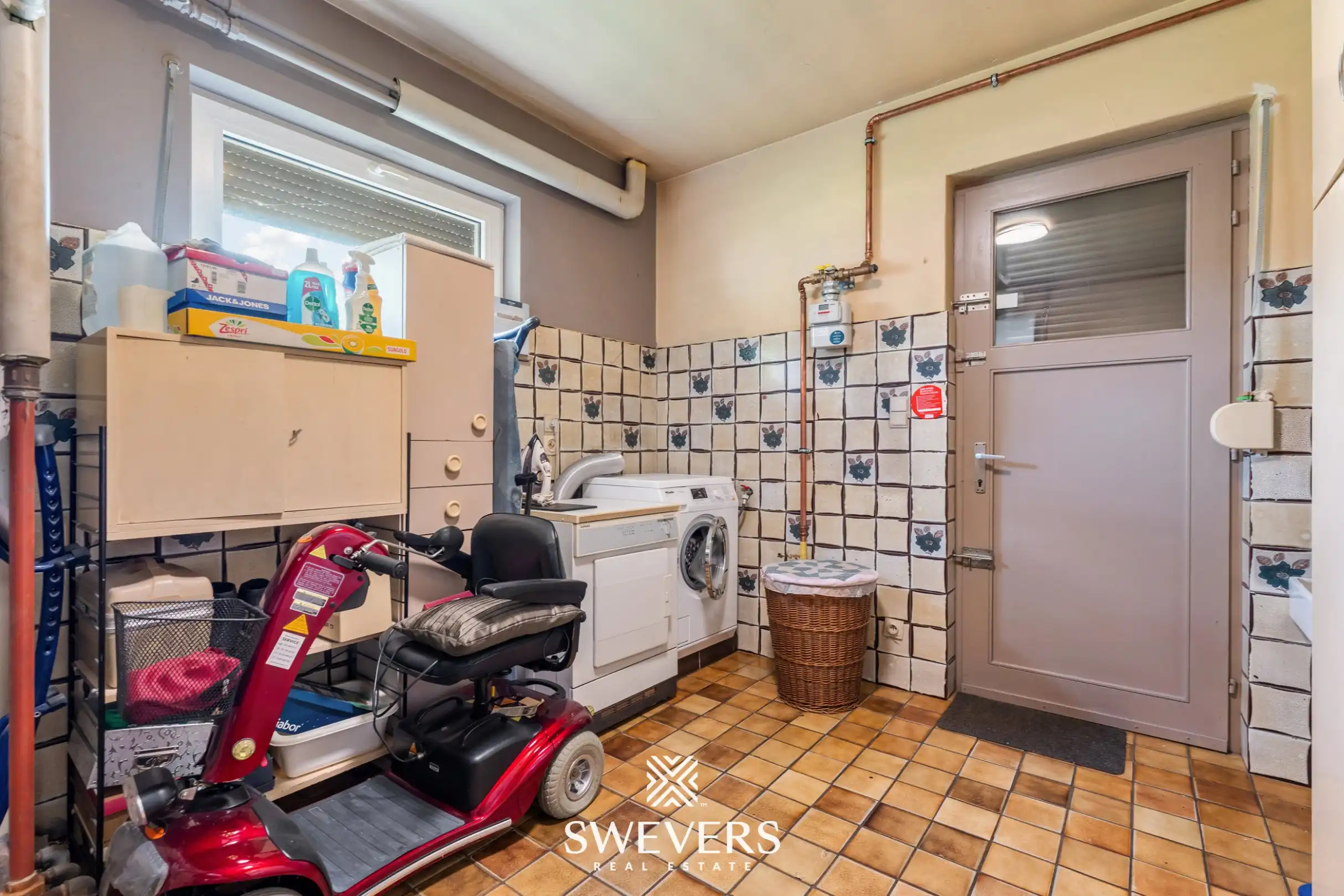 Ruime gezinswoning met 5 slaapkamers en open zicht op groen in Heusden-Zolder foto 13