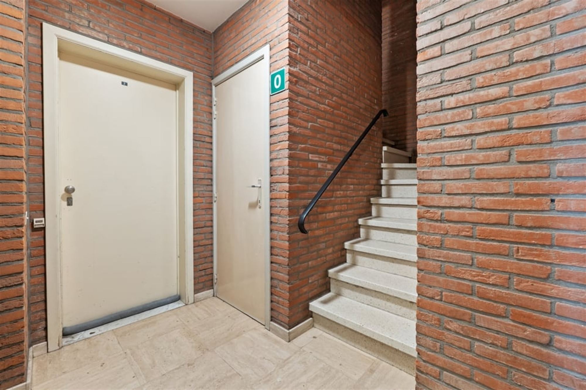 VERHUURD APPARTEMENT MET 2 SLKS IN HASSELT foto 4
