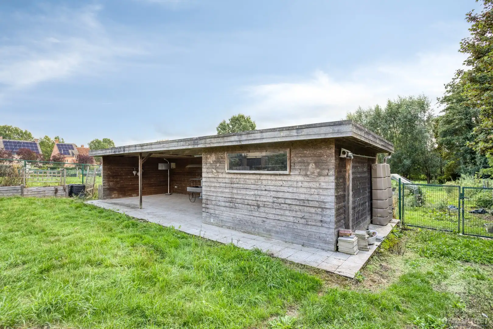 Volledig onderkelderde bungalow te koop op groot perceel foto 20