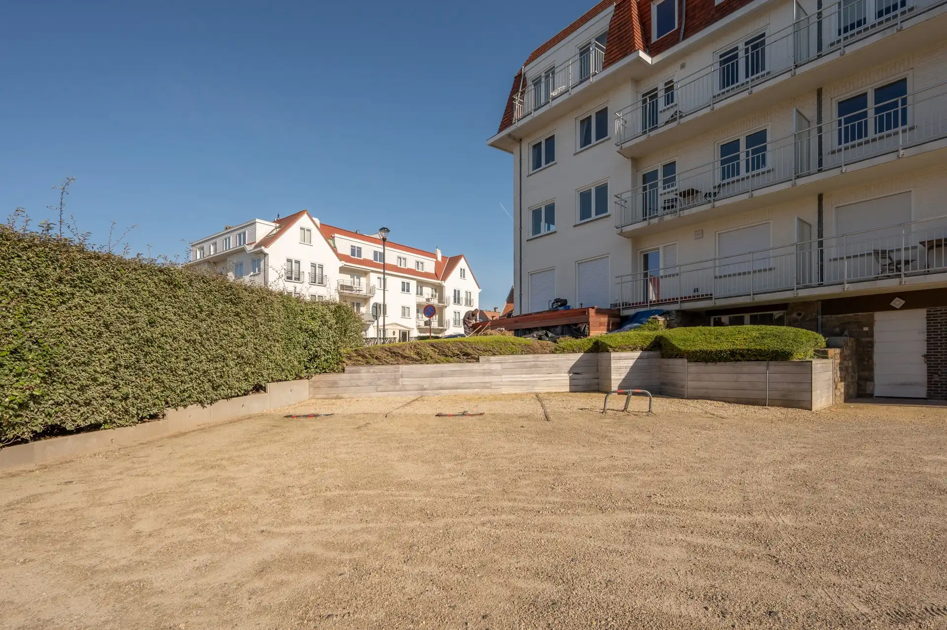 Gemeubeld: ruim appartement vlakbij zee! foto 23