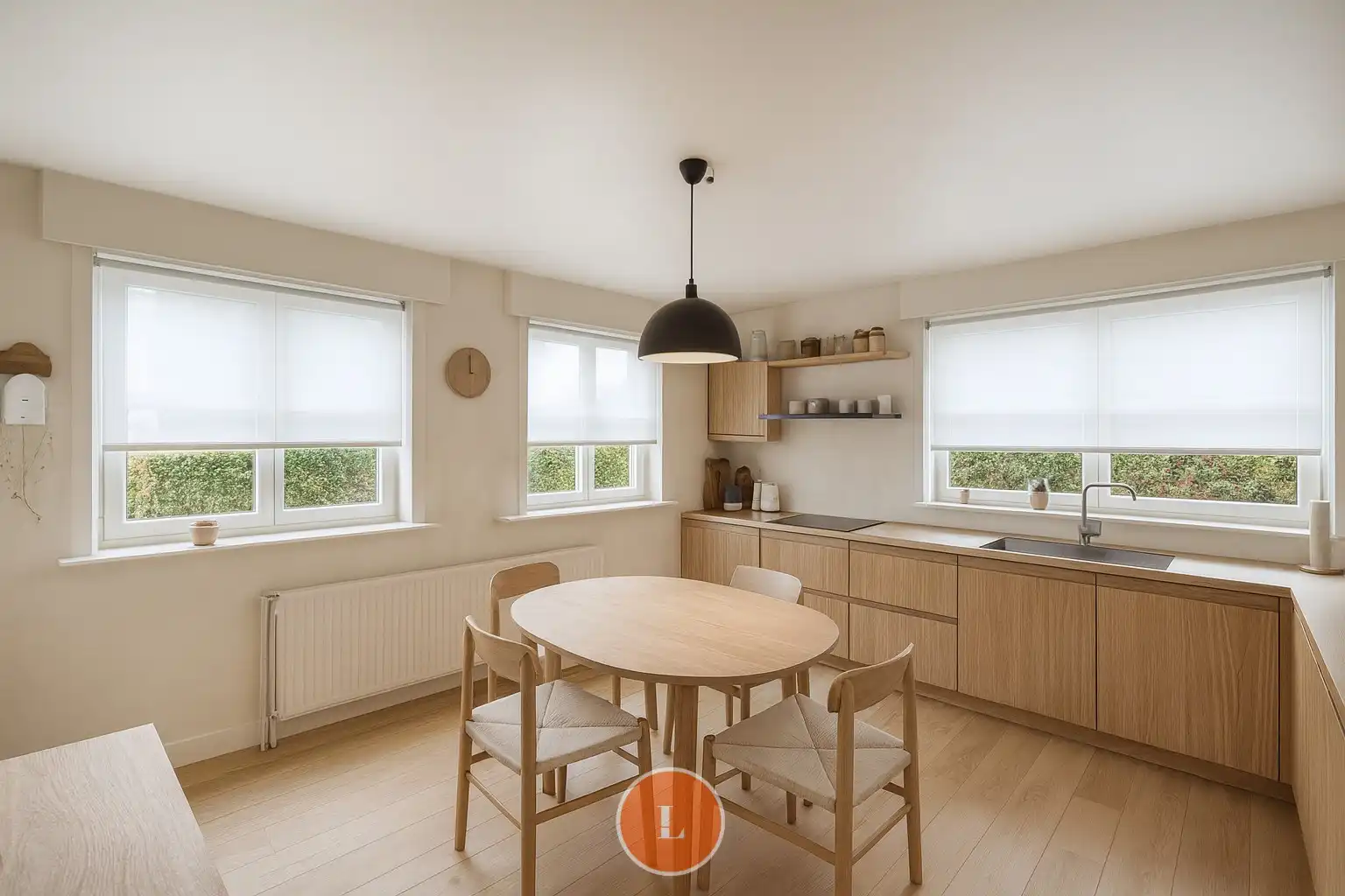 Alleenstaande woning in groene residentiële wijk foto 7