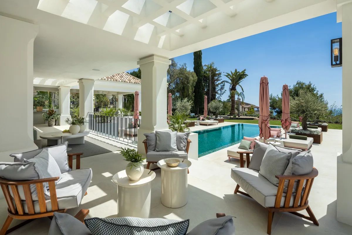 Betoverende luxe in Sierra Blanca: een meesterwerk van hedendaagse en Andalusische architectuur foto 7