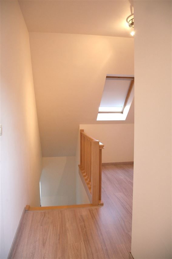 Duplex met 2 slpk., groot terras en twee autostplts  foto 15