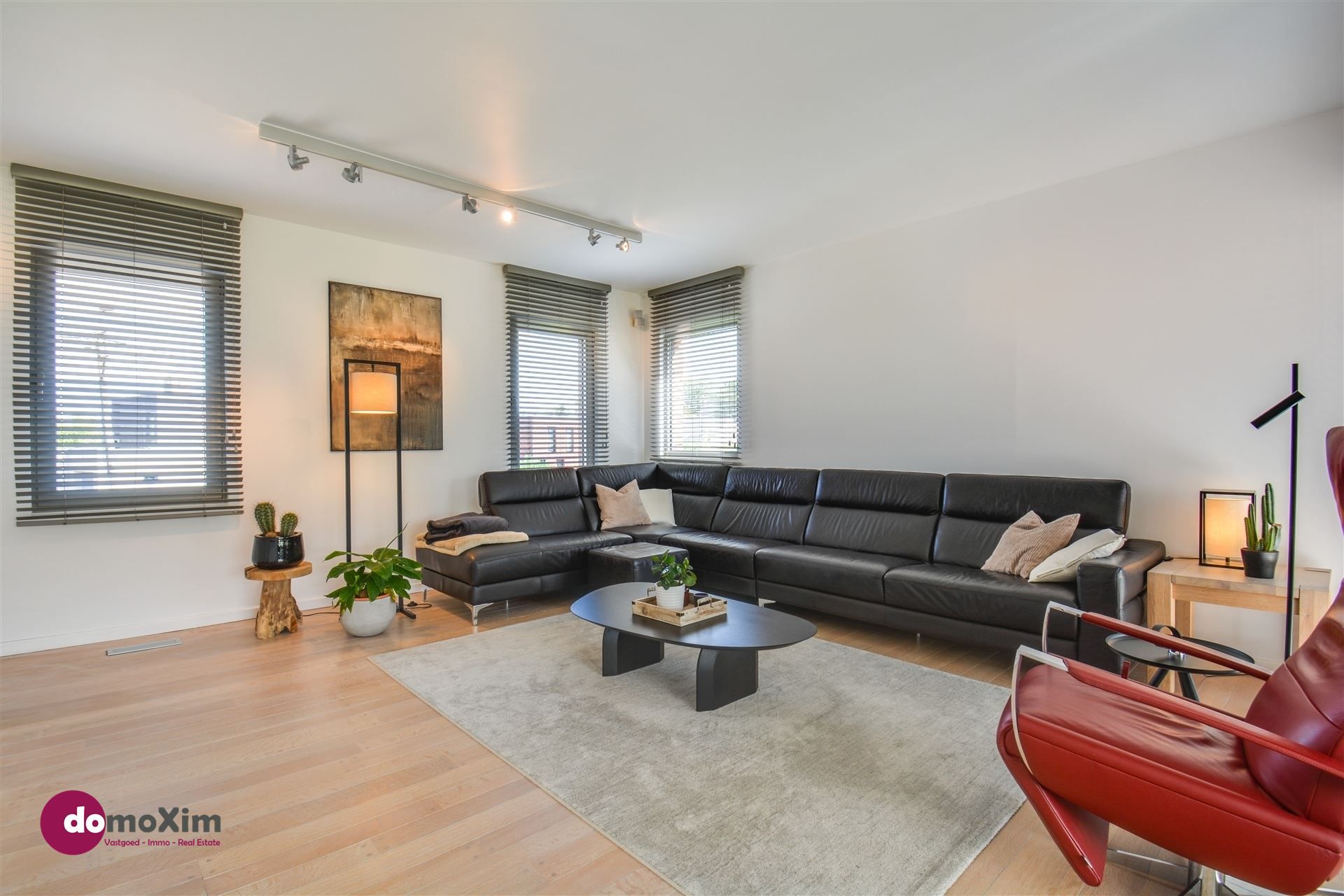 Speelse, vrijstaande woning met 384 m² woonplezier en een ZW-gerichte tuin vol privacy foto 5