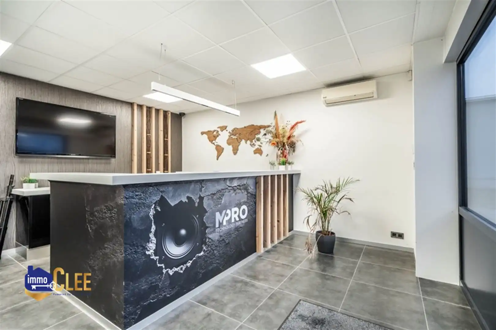 Uniek combinatiepand met conciergewoning en bedrijfshal in KMO-zone Sint-Truiden foto 17