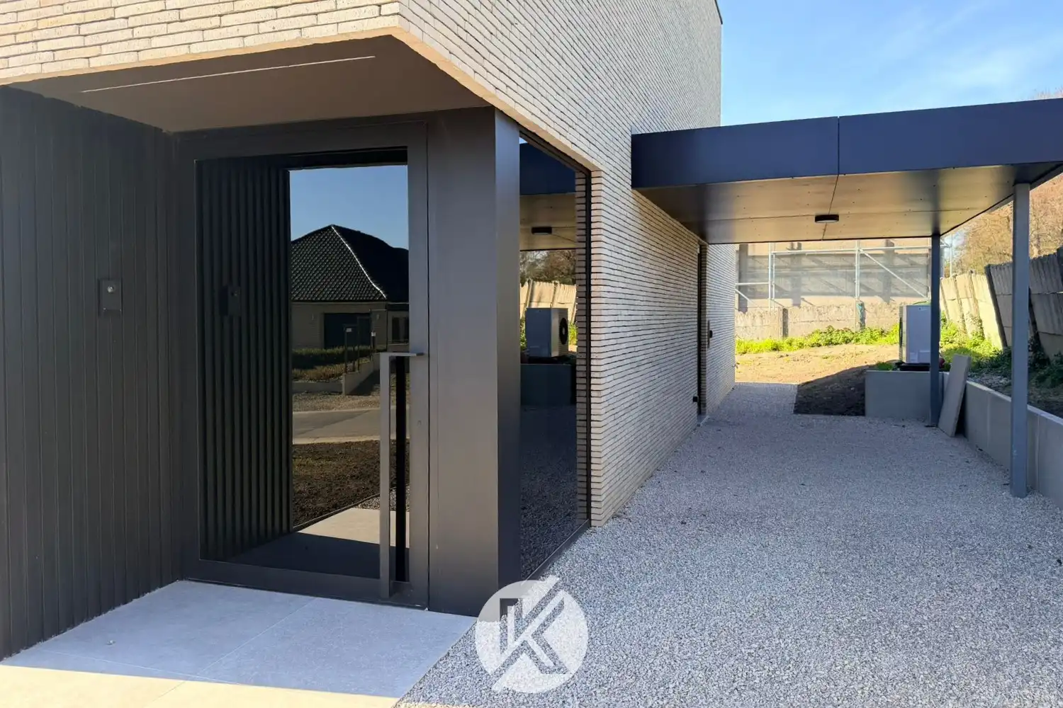 Open nieuwbouwwoning in een aangename woonomgeving foto 3