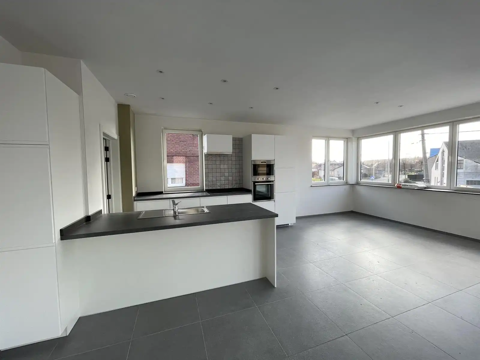 WANZELE - Lichtrijk & energiezuinig appartement. foto 4