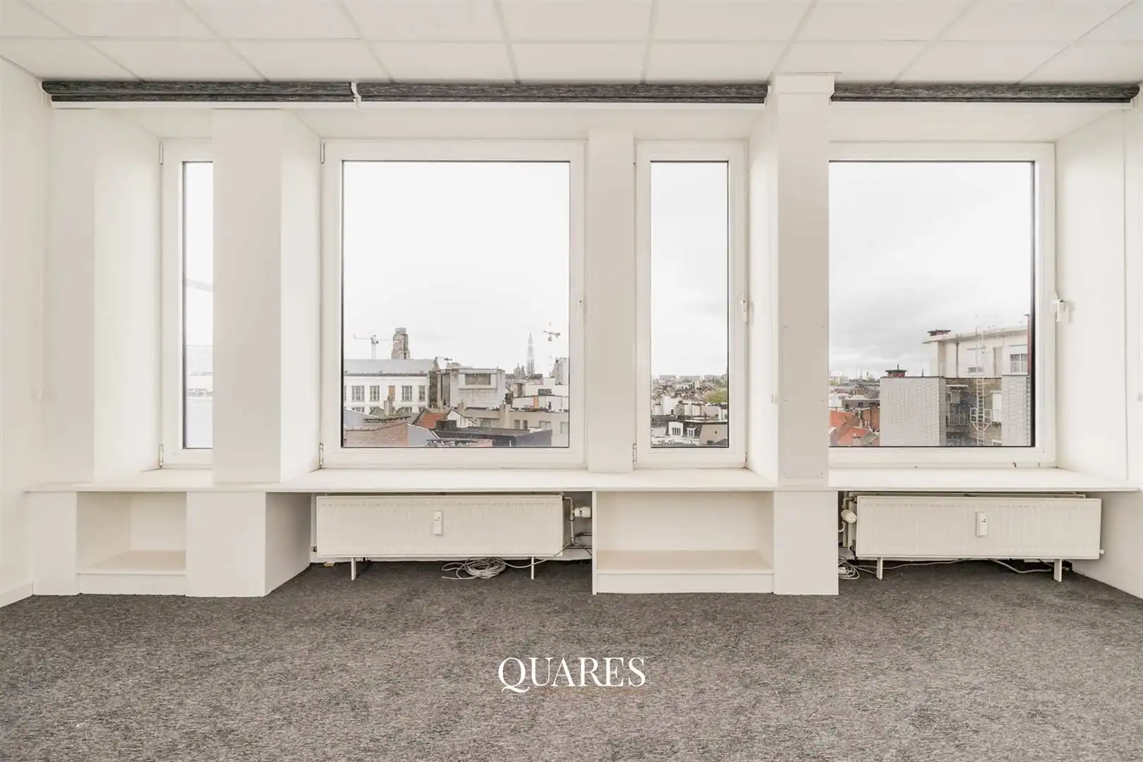 FANTASTISCH RUIM GERENOVEERD KANTOOR OP TOPLOCATIE IN HET CENTRUM VAN ANTWERPEN foto 9