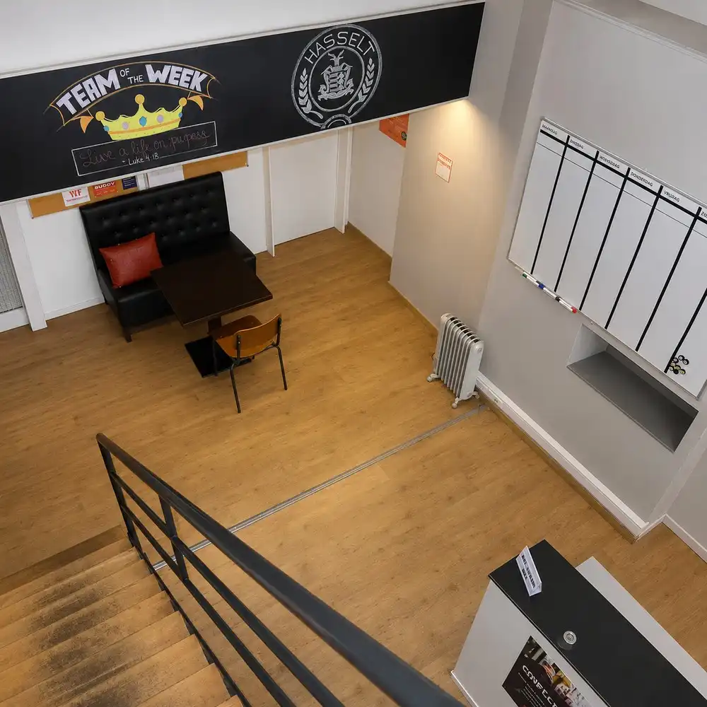 140m² kantoren foto 4