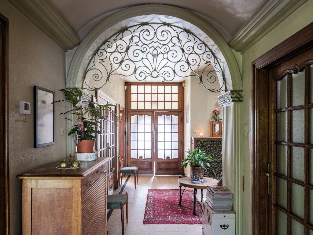 Wondelgem - Ruime (397 m2 bvo) en karaktervolle, op te frissen burgerwoning met art-déco elementen en prachtige tuin op een boogscheut van het Centrum van Gent. foto 4