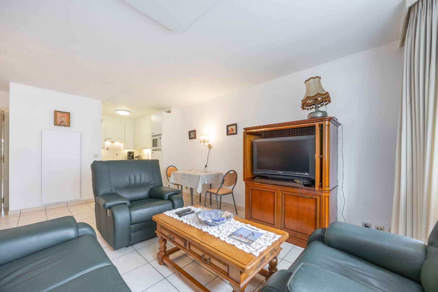 Instapklaar 2 slaapkamer appartement in het centrum foto 5