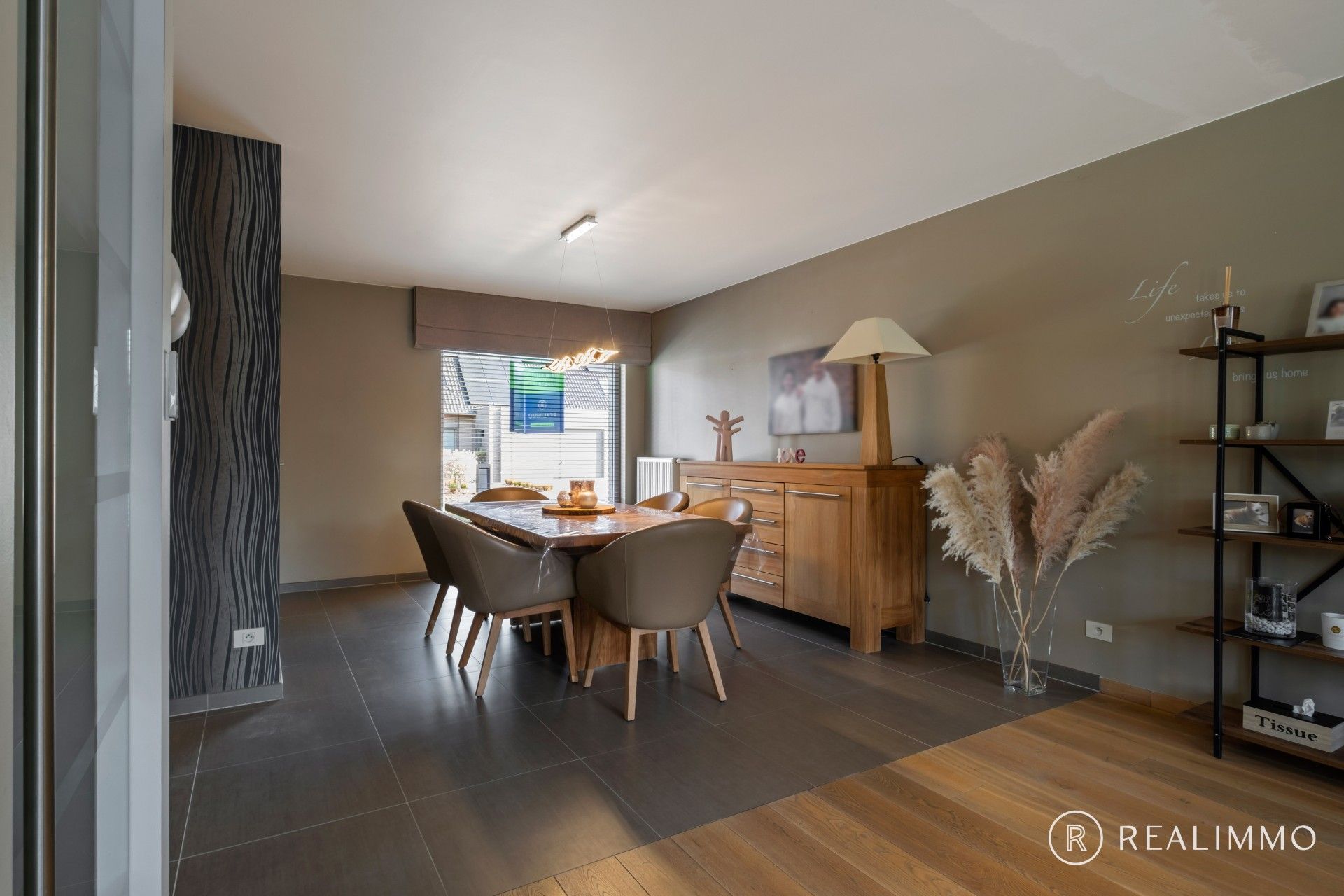 Perfect onderhouden woning in Deerlijk foto 3