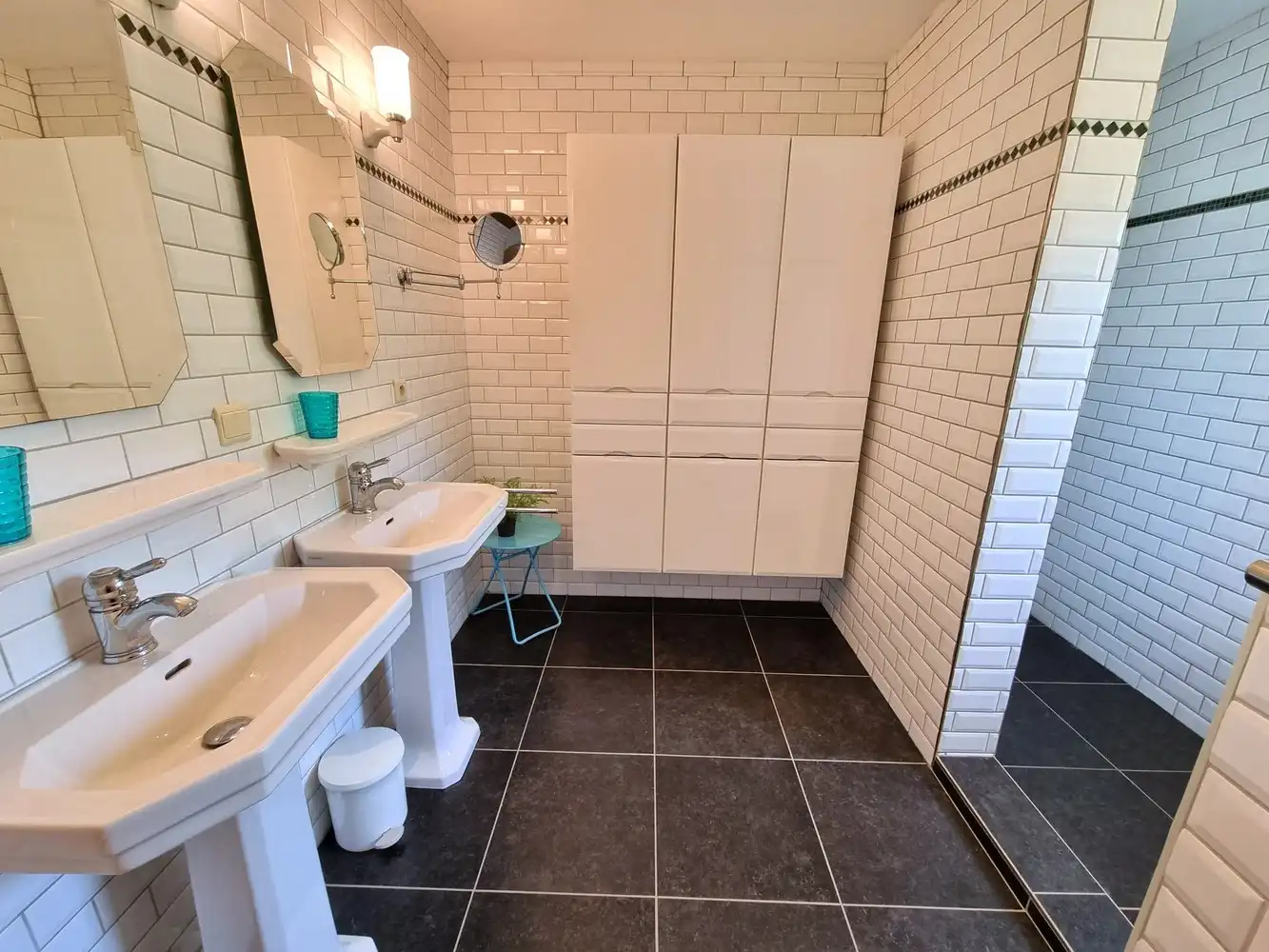 Spaanse villa, zeer rustig gelegen en gekaderd in een mooi verzorgde tuin voorzien van zwembad foto 14