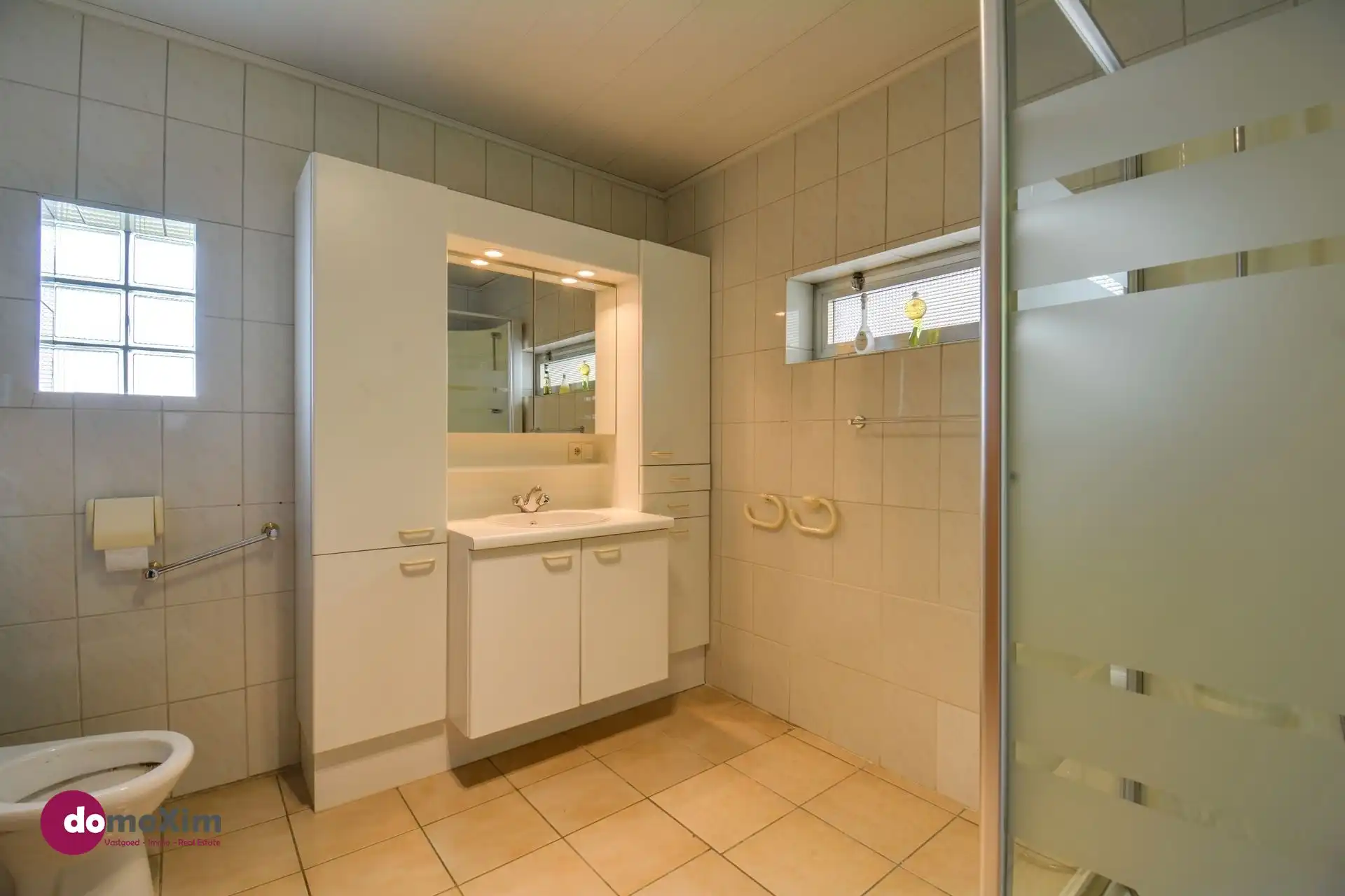 Te renoveren woning op bereikbare locatie in Boortmeerbeek foto 8