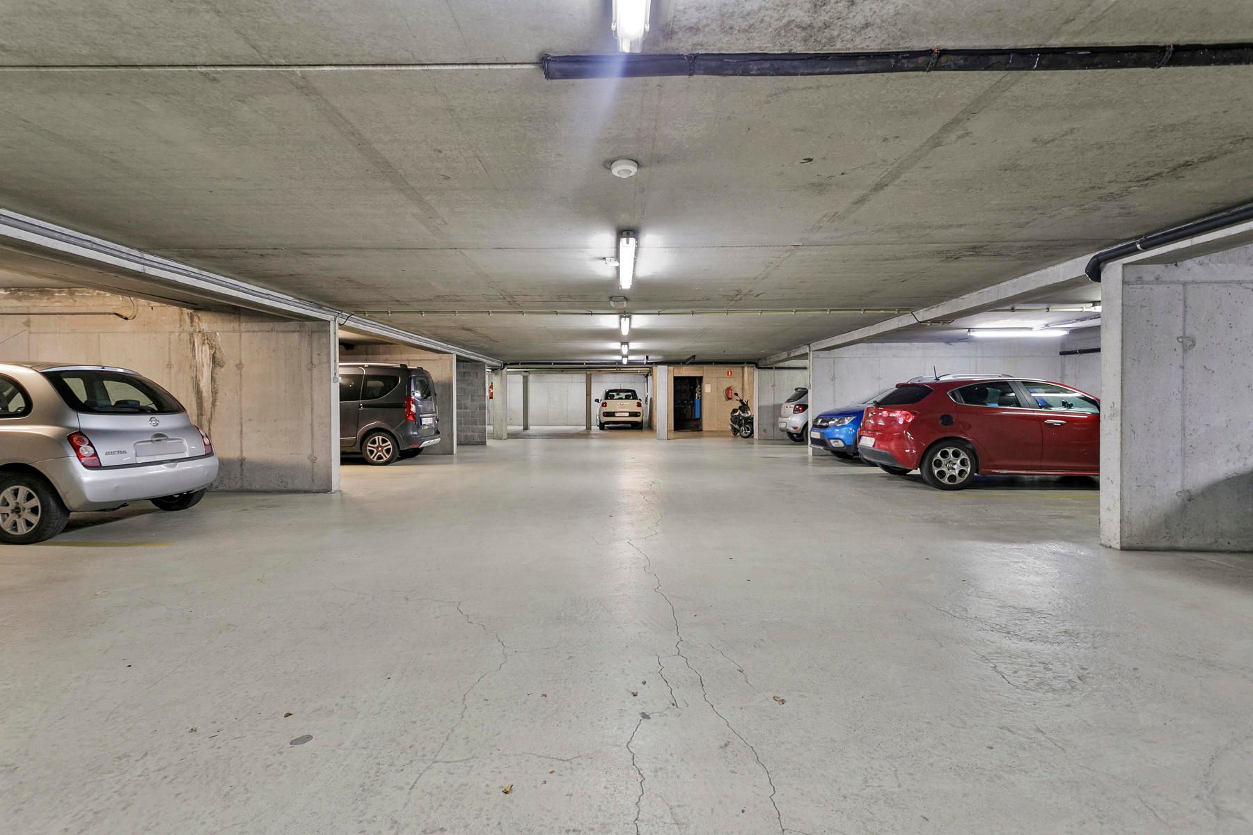 Duplex appartement met staanplaats! foto 22