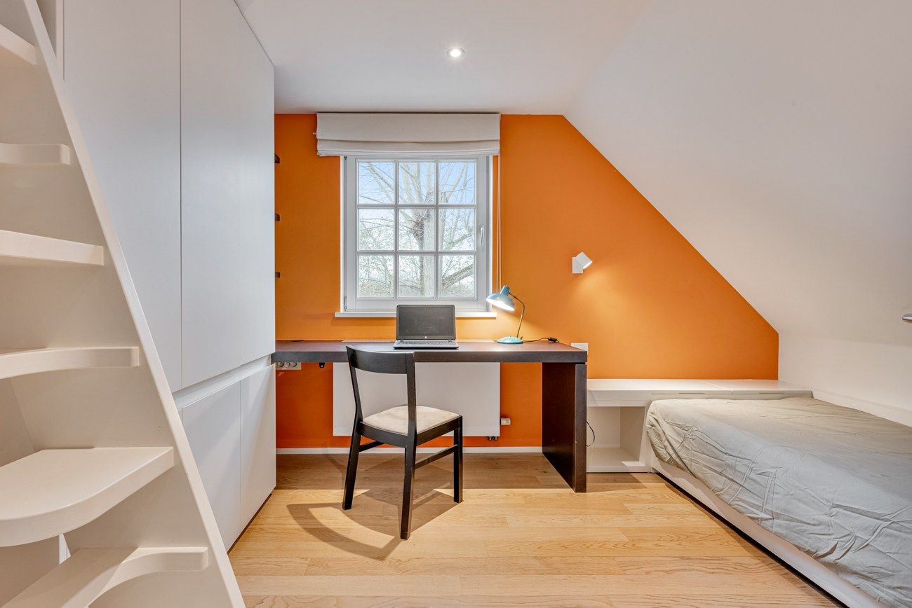 Instapklare halfopen bebouwing met 4 slaapkamers in Oostakker foto 25