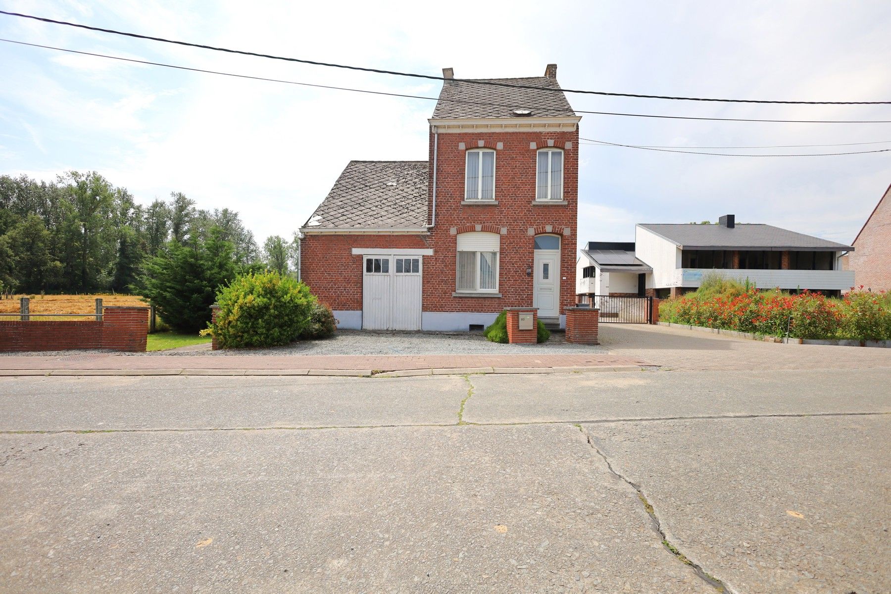 !! IN OPTIE !! Te renoveren woning met grote tuin in Zandbergen foto 2