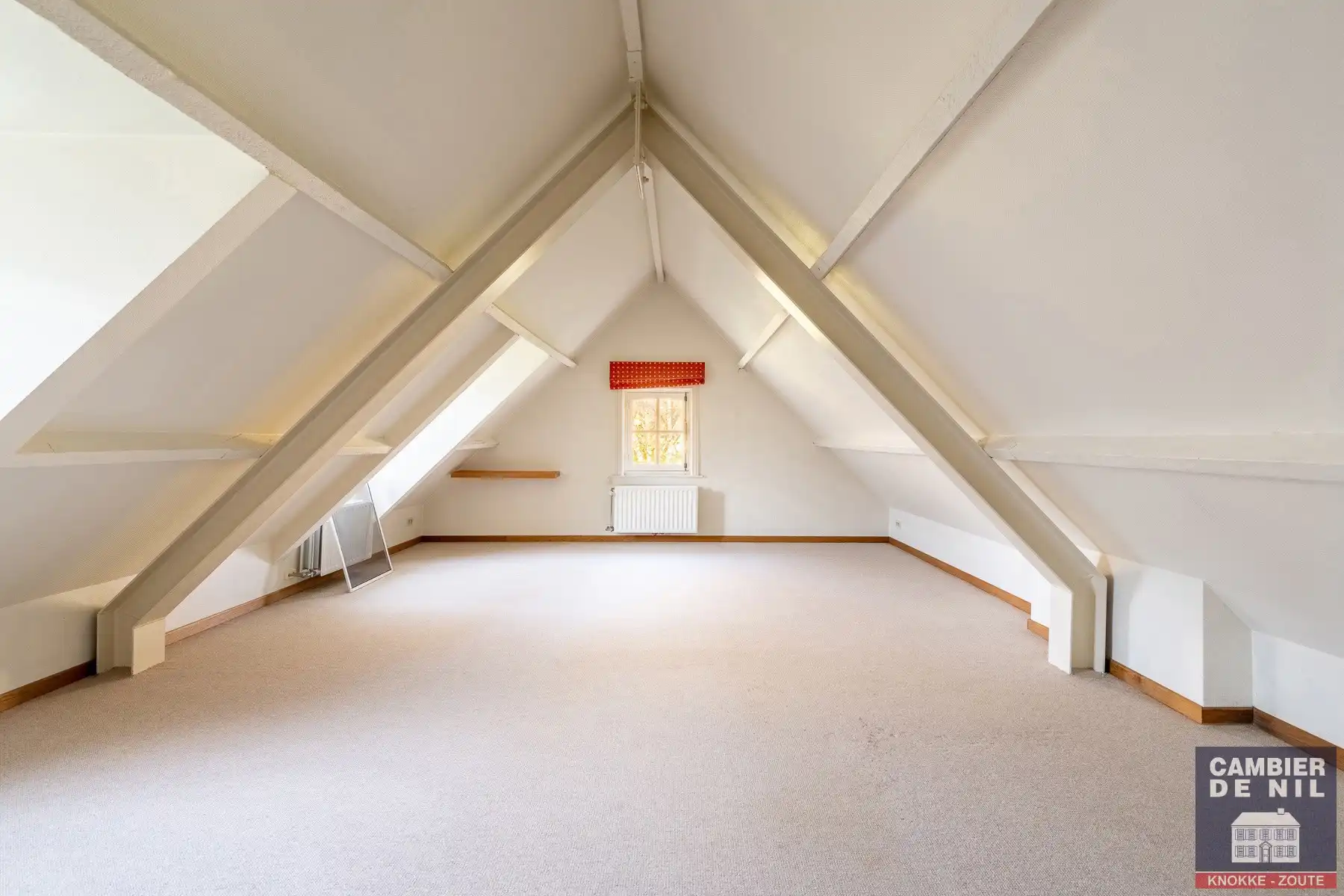 Charmante, ongemeubelde, vrijstaande villa in 2de lijn  in het zoute Zoute nabij de zee & tennis foto 26